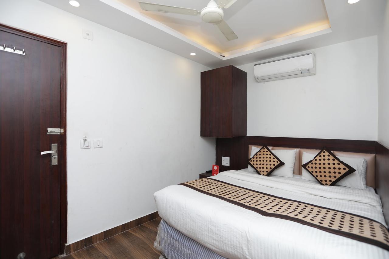 Hotel Corner Point Νέο Δελχί Εξωτερικό φωτογραφία